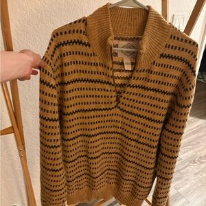 St. John's Bay Tan and Black Patterned Sweater